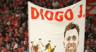 Gedenken an Diogo Jota: Bewegender Liga-Auftakt in Liverpool