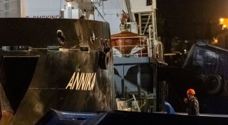 Brennender Öltanker in der Ostsee bei Warnemünde: Feuer gelöscht