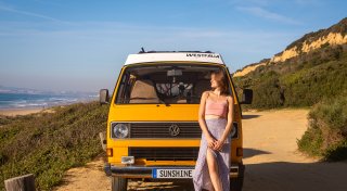 Influencerin aus Gütersloh wohnt in umgebauten Van: So liefen die ersten Monate der Reise
