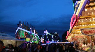 Losglück, Leckereien und Loopings: So wird das Oktoberfest in Löhne gefeiert