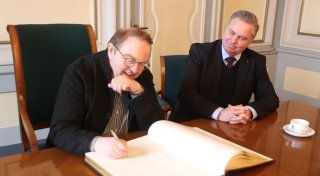 Schauspieler und Sänger Gustav Peter Wöhler: Liebesbekundung an seine Heimatstadt Herford