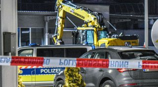 Ermittler prüfen Motiv hinter zerstörerischer Baggerfahrt