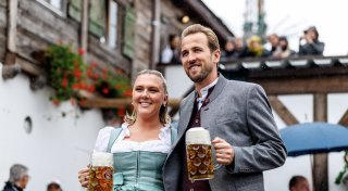 Prosit auf Perfektion: Rekord-Bayern in bester Wiesn-Laune