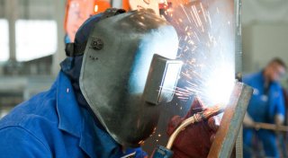 Wirtschaftslage in OWL: Helm festzurren, nicht den Kopf in den Sand stecken