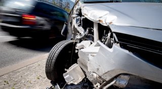 Herbe Aufschläge bei der Kfz-Versicherung - so können Autofahrer sparen