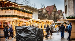 Polizei prüft Sicherheit: So geht es jetzt auf Bielefelds Weihnachtsmarkt weiter