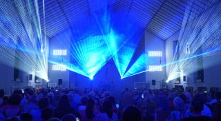 Lasershow in der Kirche: Das waren die Highlights der Jubiläumsfeier 800 Jahre Bünde-Holsen