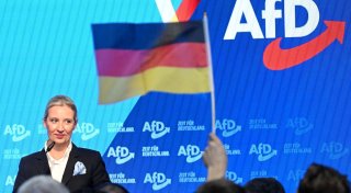 AfD in Umfrage erstmals vor der Union