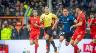 Liveticker zum Nachlesen: Arminia Bielefeld überrascht gegen Elversberg