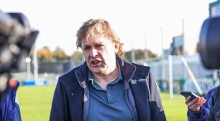 Bis Saisonende: Mulder bleibt Sportdirektor auf Schalke