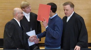 Philipos-Prozess: „Übel, widerlich und unglaublich“ - blutendes Opfer wird in neuem Video beleidigt