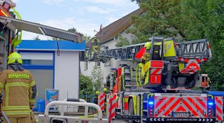 Paderborner Feuerwehr rettet Bewohner aus brennender Wohnung