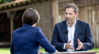 Finanzminister Klingbeil schließt Steuererhöhungen nicht aus