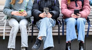 Initiative eines Bielefelders: Ärzte fordern Schulen ohne private Handys