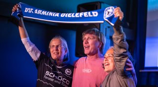 Mit Video: Warmlaufen beim Arminia-Verherrlichungsabend in der Kult-Kneipe