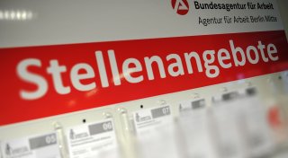 Über drei Millionen Arbeitslose im Sommer erwartet