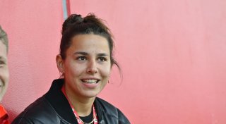 Pressball macht Mut: Oberdorf mit Vertrauen in ihr Knie