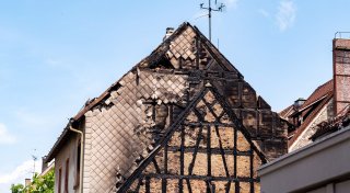 Altstadtbrand: Ursachensuche in Villingen-Schwenningen läuft