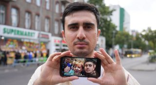 Nach Merkel-Selfie: Ein Flüchtling und sein neues Leben