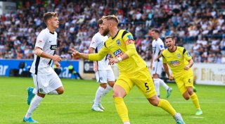 Aufsteiger Ulm feiert in Elversberg ersten Saisonsieg