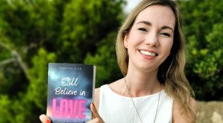 Uni, Liebe, Drama: Dieser neue New-Adult-Roman spielt in Bielefeld