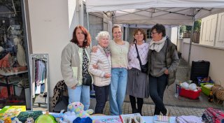 Raritäten und Alltagssachen: Der Großflohmarkt in Bünde hat viel zu bieten