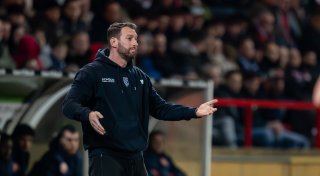 Vor Pokal-Hit: Arminia Bielefelds Trainer Mitch Kniat ärgert sich über Liga-Ansetzung