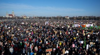 Mehrere Hunderttausend Menschen bei Demos gegen rechts