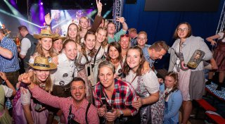 „Sport am Turm“ und Oktoberfest: Wochenendtipps für Herford und Minden-Lübbecke