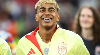 Yamal-Ärger: Jungstar nach Party mit Kleinwüchsigen in Not