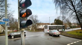 Autofahrer aufgepasst: Ausgefallene Ampel in Gütersloh sorgt seit Tagen für Stau