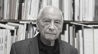 Dichter Eugen Gomringer mit 100 Jahren gestorben - Spuren in Bielefeld hinterlassen