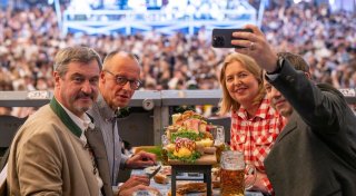 Bundeskanzler Merz auf der Wiesn