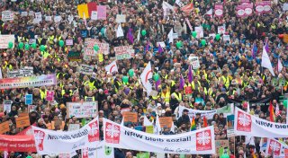 Großdemo in NRW zeigt Wirkung: Landesregierung mildert Sozialkürzungen ab