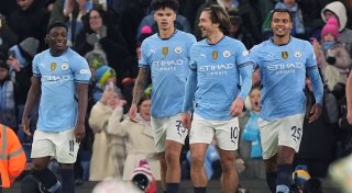 Man City siegt 8:0 - 16-Jähriger debütiert für Liverpool