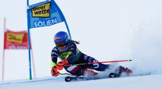 Shiffrin verpasst Auftaktsieg - Tränen bei Gut-Behrami