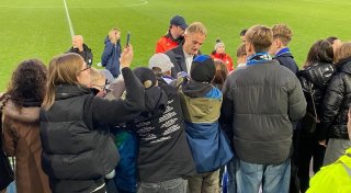 Tränen und ein Happy End: Fan (11) von Arminia Bielefeld verliert geliebtes Trikot