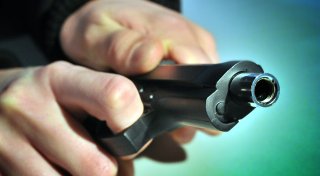 Tanzlehrerin zu laut: Bielefelder droht ihr mit Softair-Pistole