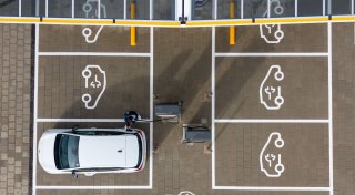 Fast zwei Millionen Elektroautos auf der Straße