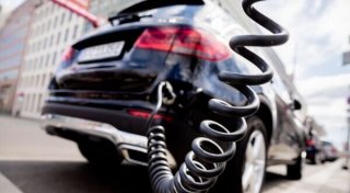 Ein Kreis deutlich vorne: Hier stehen die meisten E-Ladesäulen in OWL