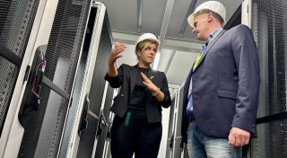 Innovation im Kreis Paderborn: Großcomputer verbrauchen Strom direkt im Windrad