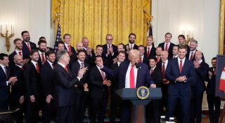 Trump empfängt NHL-Meister - Stützle gelingt Historisches