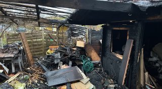 Gartenhütte in Gütersloh wird bei Brand völlig zerstört - jetzt ermittelt die Polizei