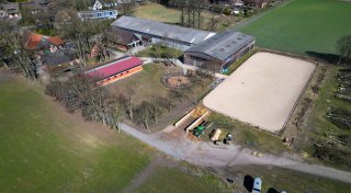 Hövelhof sattelt auf: Gemeinde kauft Reiterhof