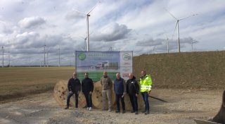 An der A44 bei Lichtenau soll eine grüne Tankstelle entstehen