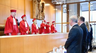 Bundesverfassungsgericht: Der Soli darf bleiben - noch