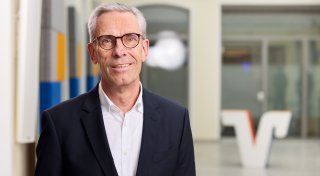 Vorstandssprecher der Volksbankchef Ostwestfalen geht in Rente