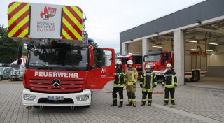Bürener Feuerwehr feiert Drehleiter und Anbau mit Tag der offenen Tür