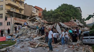 Hunderte Nachbeben in der Westtürkei - Festnahmen