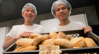 Gegen den Fachkräftemangel: Indonesier arbeiten bei Herforder Bäckerei